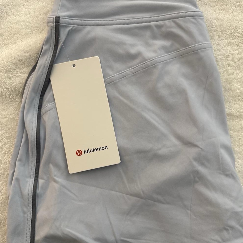 Lululemon Athletica Women's High Low Skirt - Light Gray